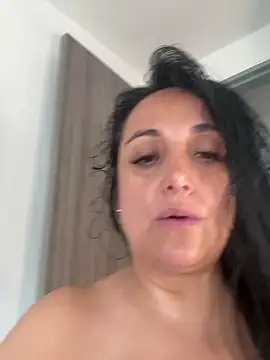 hotadhara01 online show from 09-19-25, 03:38