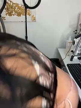 hotadhara01 online show from 11-16-25, 04:12