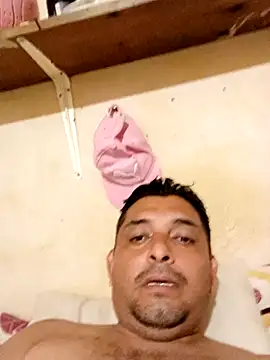 Snapshot of 125Delfin90 chatting on 10-27-25, 02:12 125Delfin90 online show from 10-27-25, 02:12