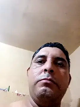 Snapshot of 125Delfin90 chatting on 09-22-25, 03:12 125Delfin90 online show from 09-22-25, 03:12