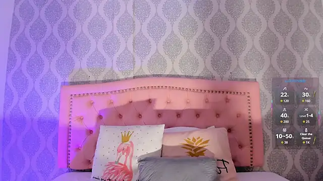 OnlyGia online show from 10-29-25, 07:35