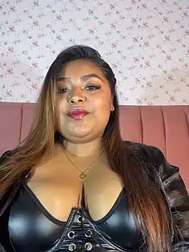 Snapshot of Hela_Collins chatting on 10-05-25, 11:06 Hela Collins online show from 10-05-25, 11:06