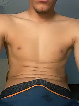 Snapshot of dermino12 chatting on 09-23-25, 01:29 dermino12 online show from 09-23-25, 01:29