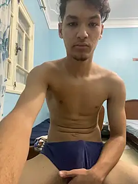 Snapshot of dermino12 chatting on 10-16-25, 03:31 dermino12 online show from 10-16-25, 03:31