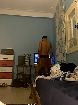 Snapshot of dermino12 chatting on 10-21-25, 01:43 dermino12 online show from 10-21-25, 01:43