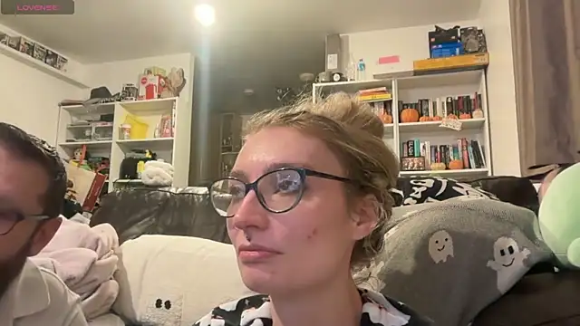 harleyblair online show from 12-18-25, 11:30