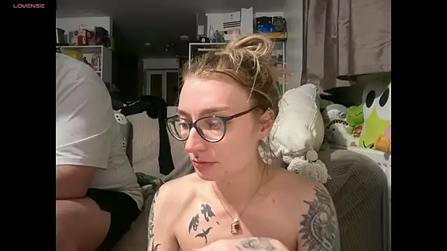 harleyblair online show from 04-14-26, 10:04