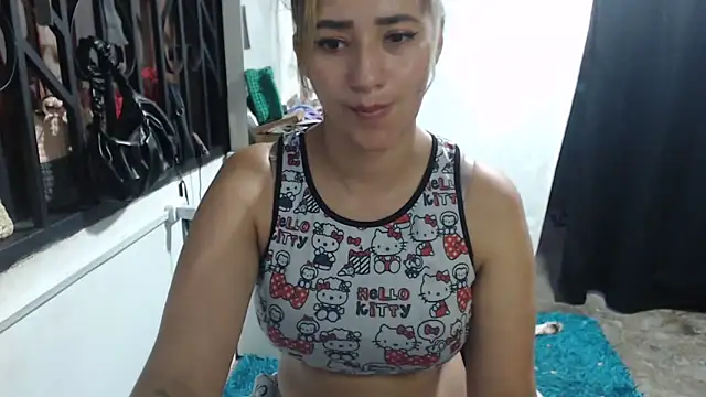 annie clark2 online show from 10-24-25, 09:47