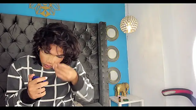 Snapshot of bxby_dolls chatting on 10-07-25, 07:31 bxby dolls online show from 10-07-25, 07:31