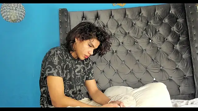 Snapshot of bxby_dolls chatting on 10-13-25, 03:41 bxby dolls online show from 10-13-25, 03:41