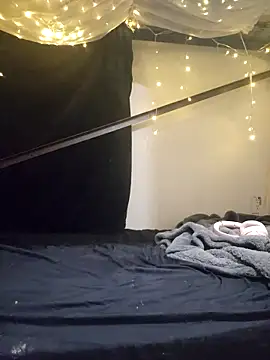 VeiledMuse online show from 11-16-25, 02:16