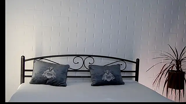 AlexsisFaee online show from 12-01-25, 09:26