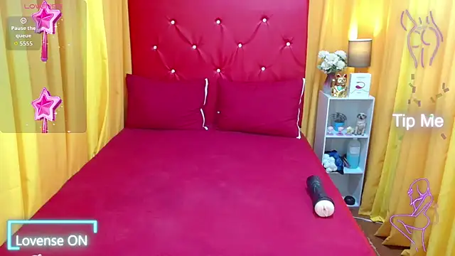 XxAnna HornyxX online show from 12-02-25, 05:25