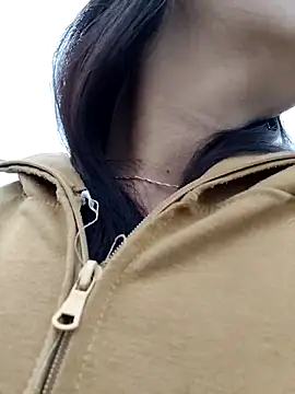 asian 2k online show from 11-23-25, 01:04