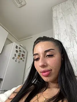 Snapshot of BlueEyes_BB chatting on 05-19-26, 07:54 BlueEyes BB online show from 05-19-26, 07:54
