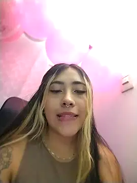  ManuVeelez online show from 11-29-25, 06:46