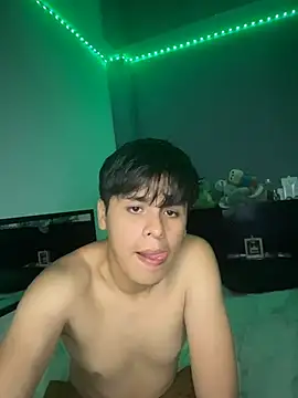 Kailertwink online show from 03-01-26, 02:33