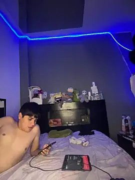 Snapshot of Kailertwink chatting on 06-07-26, 06:46 Kailertwink online show from 06-07-26, 06:46