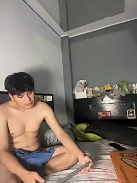 Snapshot of Kailertwink chatting on 05-23-26, 03:38 Kailertwink online show from 05-23-26, 03:38