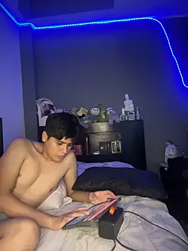 Snapshot of Kailertwink chatting on 05-31-26, 09:15 Kailertwink online show from 05-31-26, 09:15