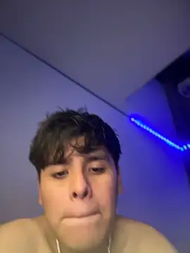 Kailertwink online show from 02-18-26, 11:23