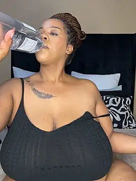 THICKBUNNYCHICKxxx online show from 04-02-26, 08:26