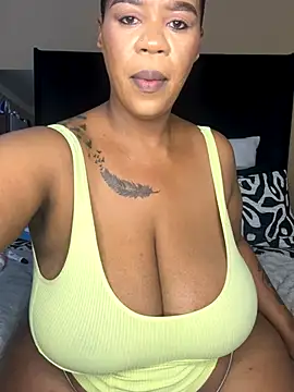 THICKBUNNYCHICKxxx online show from 10-10-25, 08:09