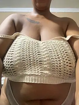 THICKBUNNYCHICKxxx online show from 10-08-25, 07:03