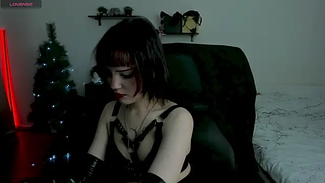 LiyaLuna online show from 01-13-26, 11:03