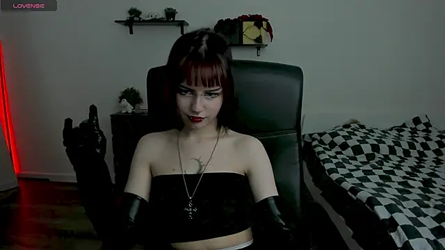 Snapshot of LiyaLuna chatting on 02-03-26, 02:44 LiyaLuna online show from 02-03-26, 02:44