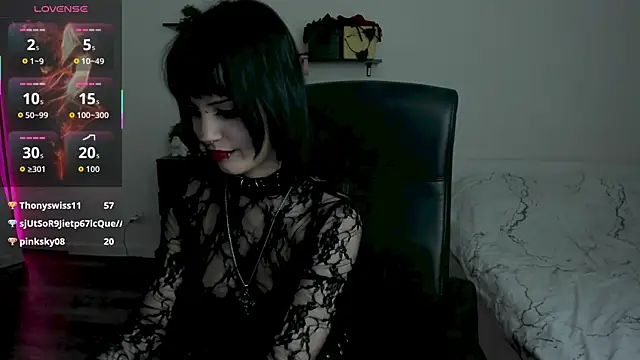 Snapshot of LiyaLuna chatting on 02-10-26, 05:12 LiyaLuna online show from 02-10-26, 05:12