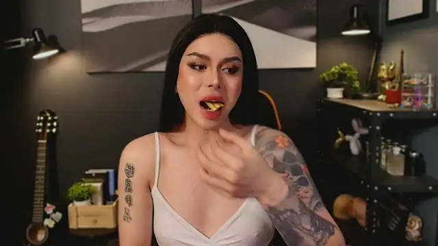 LUNACOCKSLAYER online show from 10-25-25, 03:49