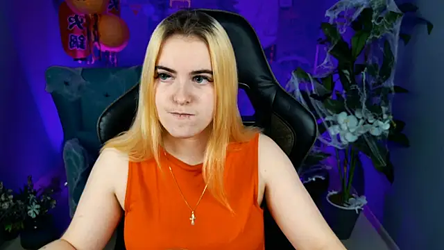 Stef Nicks online show from 10-25-25, 09:19