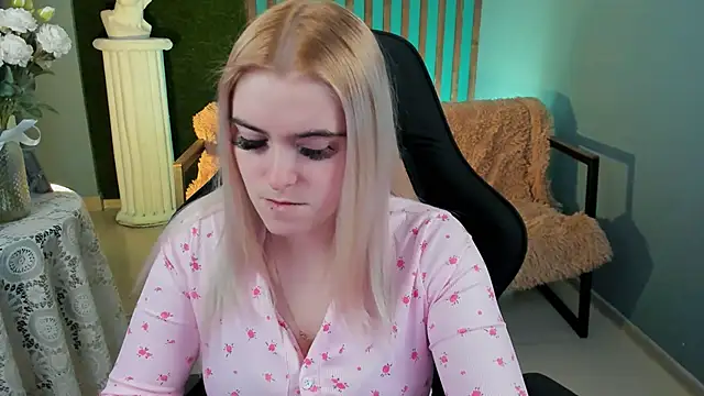 Stef Nicks online show from 02-02-26, 09:08