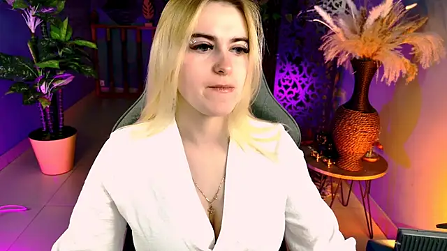 Snapshot of Stef_Nicks chatting on 05-04-26, 09:12 Stef Nicks online show from 05-04-26, 09:12