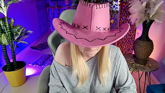 Stef Nicks online show from 03-15-26, 09:05