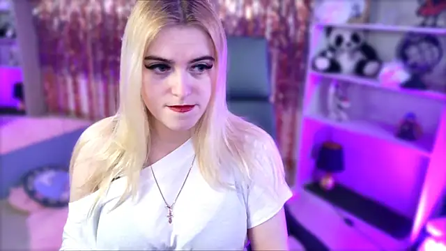 Stef Nicks online show from 04-07-26, 09:11