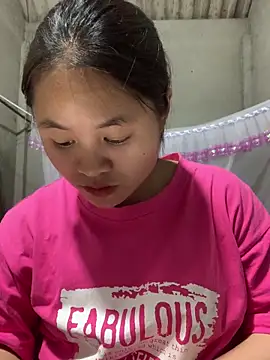 NhuFox online show from 12-17-25, 01:05