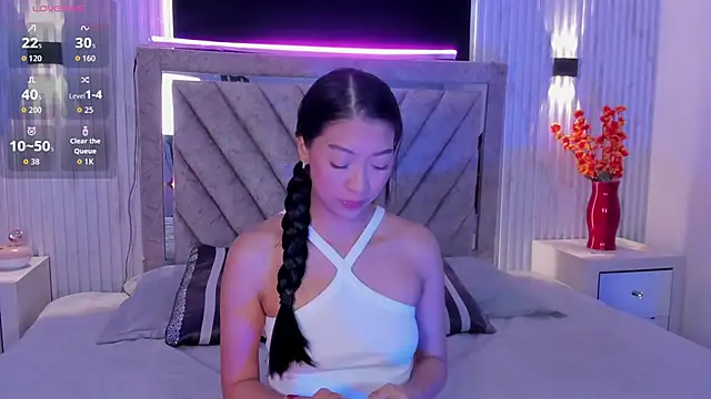 Sussyrosse  online show from 04-21-26, 12:45