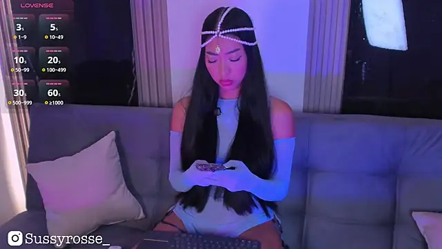 Sussyrosse  online show from 10-17-25, 10:22