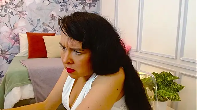 MiiaLane online show from 09-30-25, 01:39