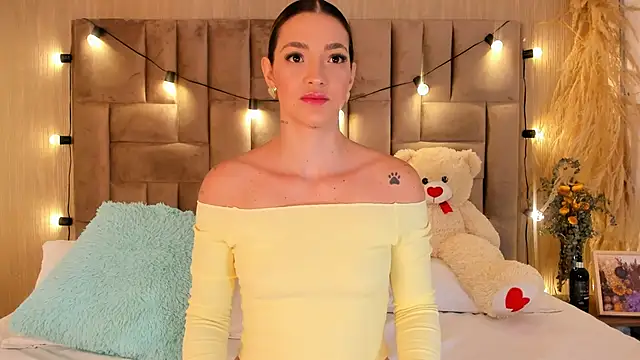 Snapshot of ClaradelMar chatting on 02-12-26, 10:26 ClaradelMar online show from 02-12-26, 10:26