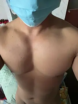 Snapshot of Huynh-duc-huy chatting on 05-29-26, 04:35 Huynh-duc-huy online show from 05-29-26, 04:35