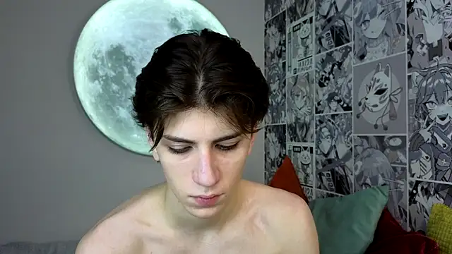 Snapshot of Oliver_Starboy chatting on 10-24-25, 05:17 Oliver Starboy online show from 10-24-25, 05:17