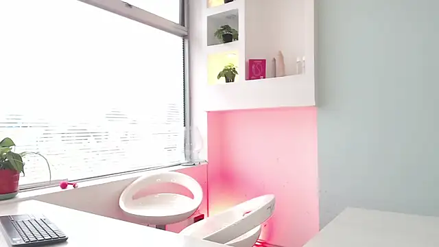 AmelieAndAce online show from 09-19-25, 01:04