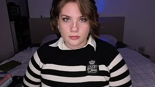 MaeNoir online show from 10-10-25, 06:53