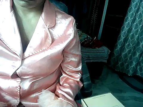 Snapshot of Anaconda-Mall chatting on 09-15-25, 05:13 Anaconda-Mall online show from 09-15-25, 05:13