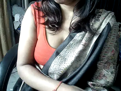 Snapshot of Anaconda-Mall chatting on 10-13-25, 06:31 Anaconda-Mall online show from 10-13-25, 06:31