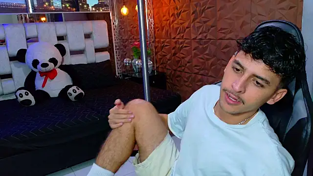 Alan Del Reyx online show from 09-30-25, 05:08