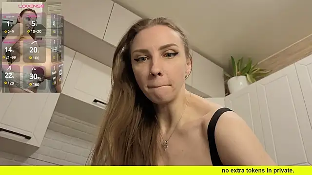 Snapshot of Edena_ chatting on 04-05-26, 08:04 Edena online show from 04-05-26, 08:04